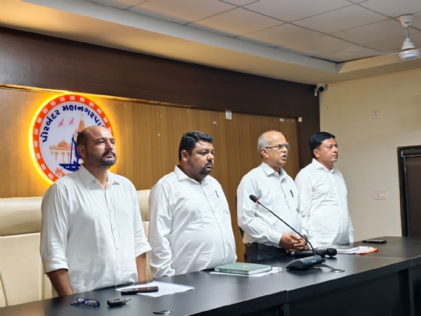 પોરબંદર મહાનગરપાલિકાની પ્રથમ જનરલ બોર્ડની બેઠક યોજાઈ. પોરબંદર મહાનગરપાલિકાની પ્રથમ જનરલ બોર્ડની બેઠક યોજાઈ.