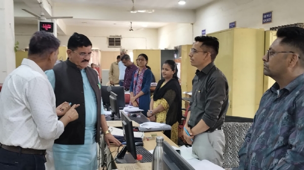 મહેસાણાની મુખ્ય પોસ્ટ ઓફિસ અને પાસપોર્ટ સેવા કેન્દ્રની સાંસદ હરિભાઈ પટેલે લીધી મુલાકાત