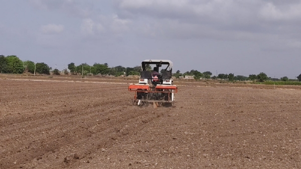ચોમાસુ વાવેતરની લઈ ને ખેડૂતોની તૈયારી તેજ.