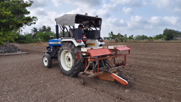 ચોમાસુ વાવેતરની લઈ ને ખેડૂતોની તૈયારી તેજ.