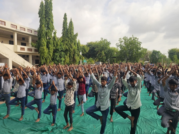 યોગ યોગ