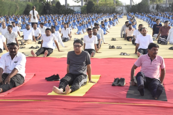 યોગ દિવસની ઉજવણી કરવામાં આવી