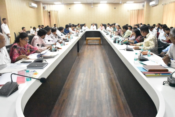 પોરબંદર જિલ્લા આયોજન મંડળની બેઠક યોજાઈ.