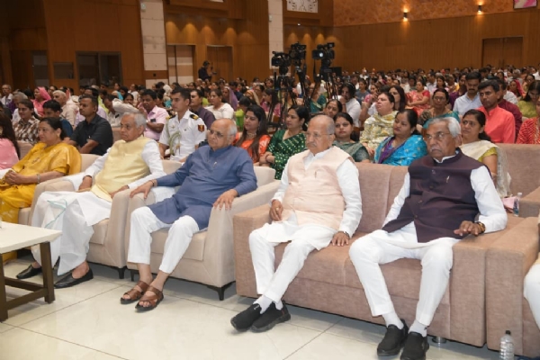 લોકભવન