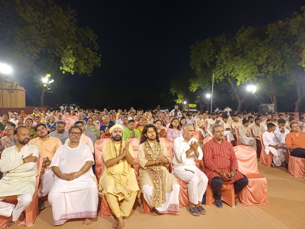 ઉદગમ ચેરિટેબલ ટ્રસ્ટ દ્વારા પુષ્ટિમાર્ગીય રસોત્સવ ઉદગમ ચેરિટેબલ ટ્રસ્ટ દ્વારા પુષ્ટિમાર્ગીય રસોત્સવ