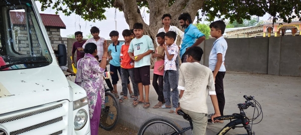 નુગર ગામે આરટીઓ દ્વારા માર્ગ સલામતી અંગે જાગૃતિ કાર્યક્રમ યોજાયો નુગર ગામે આરટીઓ દ્વારા માર્ગ સલામતી અંગે જાગૃતિ કાર્યક્રમ યોજાયો