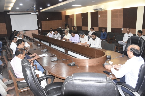 બેઠક માં આગેવાનો ઉપસ્થતી રહ્યા