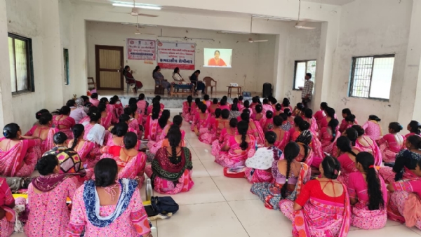 મહિલા મહિલા