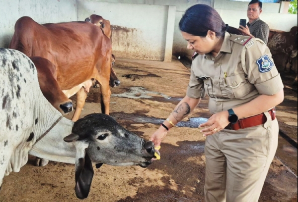 ભરૂચ મહિલા પોલીસ સ્ટેશનના પીએસઆઇ વૈશાલીબેન આહીરની અસ્મિતા વિકાસ કેન્દ્રની મુલાકાત