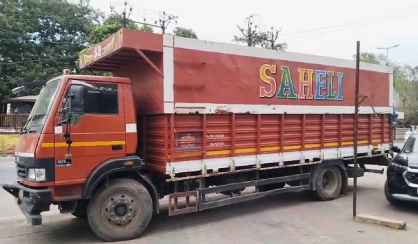અંકલેશ્વરના આંબોલી-ઉંમરવાડા રસ્તા પરથી લોખંડના શંકાસ્પદ ભંગાર સાથે ટાટા ટેમ્પો ઝડપાયો