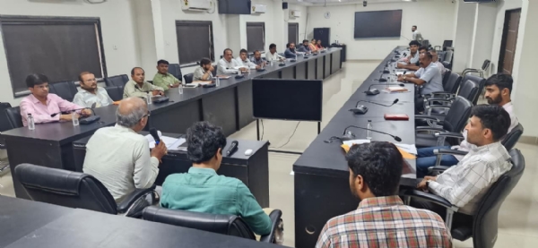 પોરબંદર મહાનગરપાલિકામાં સ્ટાફ રિવ્યુ બેઠક યોજાઈ.