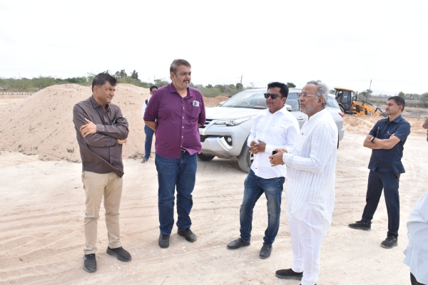 મંત્રી મોઢવાડીયાએ કિંદરખેડા અને કોલીખડા ખાતેના વિકાસકાર્યોનું સ્થળ નિરીક્ષણ.