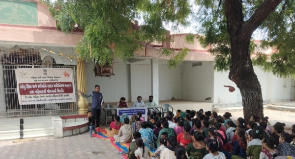 પાલીતાણાના મોખડકા ગામે ઘરેલું હિંસા અધિનિયમ અંગે કાયદાકીય સેમિનાર યોજાયો