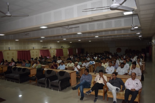 જૂનાગઢ કામધેનુ યુનિવર્સિટી હસ્તકની પશુચિકિત્સા મહાવિદ્યાલય દ્વારા