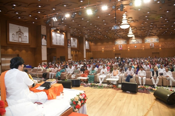 લોકભવન ખાતે શ્રીરામકથાનો સાતમો દિવસ