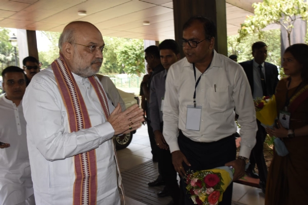 કેન્દ્રીય મંત્રી અમિત શાહ