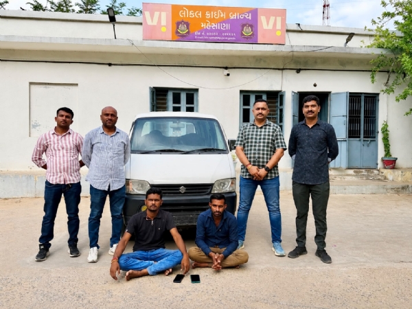 મહેસાણામાં ચોરીની ઈકો કાર સાથે બે શખ્સ ઝડપાયા, ₹3.25 લાખનો મુદ્દામાલ કબજે
