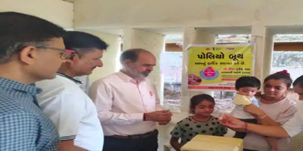 વિજાપુર તાલુકામાં પલ્સ પોલિયો અભિયાનનો પ્રારંભ, 130 બુથ પર બાળકોને અપાશે રસી