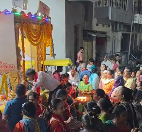 ખોડલધામ દશાબ્દી મહોત્સવના આમંત્રણ રથનું પાટણમાં ભવ્ય સ્વાગત, ભક્તિમય માહોલ સર્જાયો