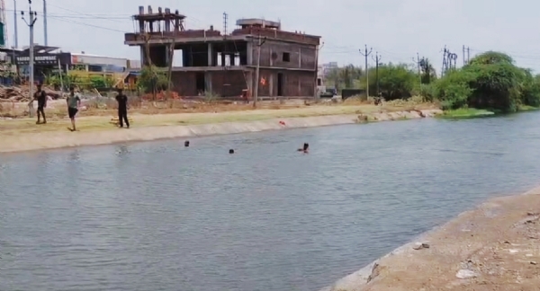 અંકલેશ્વર તાલુકાના સંજાલી ગામે 2 યુવકો કેનાલમાં ડૂબ્યા