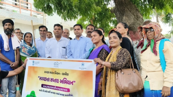 સુખપર થી સ્વછતા સપ્તાહનો પ્રારંભ કરાવતા કચ્છ કલેક્ટર સુખપર થી સ્વછતા સપ્તાહનો પ્રારંભ કરાવતા કચ્છ કલેક્ટર
