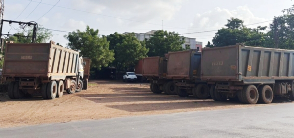 વાલિયા ઘોડા ગામમાં ખાણ ખનીજ વિભાગે દરોડા પાડી લાખો ટન માટી ચોરી ઝડપી પાડી