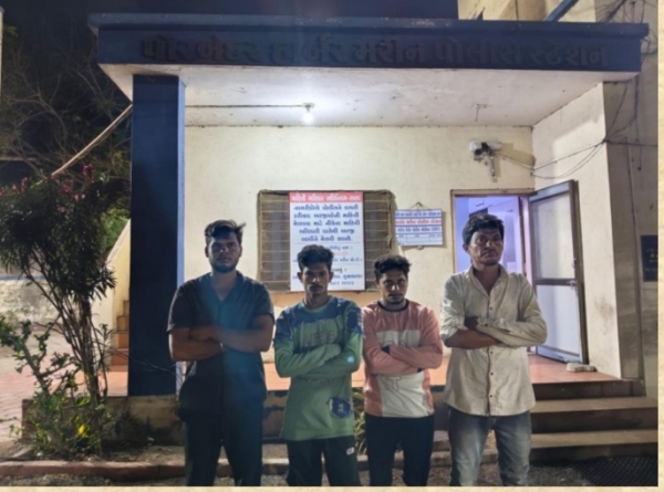 સુભાષનગર વિસ્તારમાં જુગાર રમી રહેલ ચાર શખ્સો ઝડપાયા.