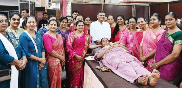 નરેશ પટેલના જન્મ દિવસે મહા રક્તદાન શિબિરમાં હજારો રક્તદાતાઓએ રક્તદાન કર્યું