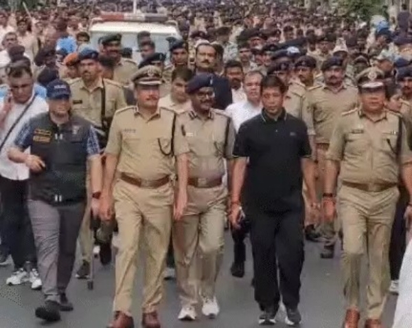 Police Commissioner walked along the Rath Yatra route Police Commissioner walked along the Rath Yatra route