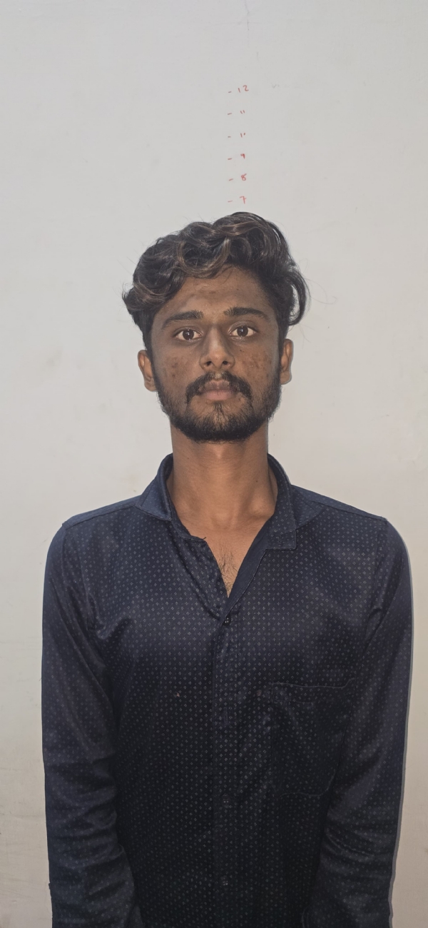 પોક્સો કેસનો ફરાર આરોપીને કમલાબાગ પોલીસે ઝડપી લીધો. પોક્સો કેસનો ફરાર આરોપીને કમલાબાગ પોલીસે ઝડપી લીધો.
