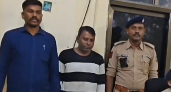 આરોપી આરોપી