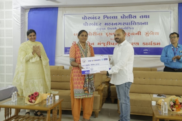 પી.એમ. સ્વનિધિ યોજના હેઠળ લોન મંજૂરી પત્રોનુ વિતરણ. પી.એમ. સ્વનિધિ યોજના હેઠળ લોન મંજૂરી પત્રોનુ વિતરણ.