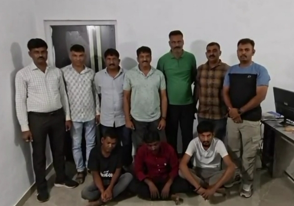 આરોપી આરોપી