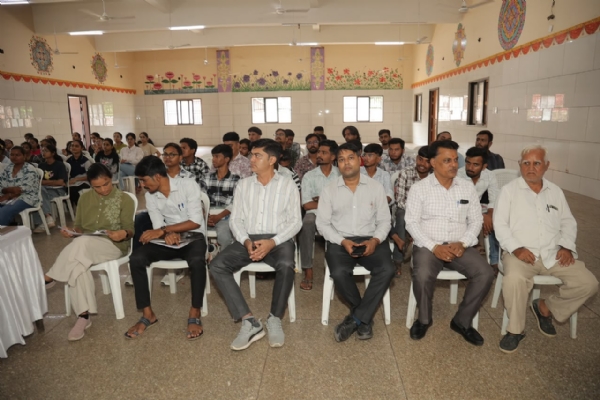 માધાપર ખાતે તાલીમ આપવામાં આવી