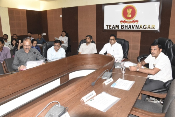 કલેક્ટર દ્વારા બેઠક યોજવામાં કલેક્ટર દ્વારા બેઠક યોજવામાં