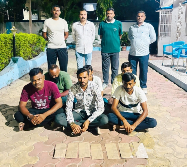 મોટા માચીયાળા ગામે જાહેરમાં જુગાર રમતા 6 શખ્સ ઝડપાયા, ₹46,600ની રોકડ સાથે એલસીબીની કાર્યવાહી મોટા માચીયાળા ગામે જાહેરમાં જુગાર રમતા 6 શખ્સ ઝડપાયા, ₹46,600ની રોકડ સાથે એલસીબીની કાર્યવાહી