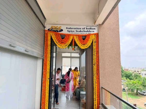 એશિયાના સૌથી મોટા મસાલા માર્કેટ ઊંઝામાં FISSની અદ્યતન ઓફિસનું ઉદ્ઘાટન એશિયાના સૌથી મોટા મસાલા માર્કેટ ઊંઝામાં FISSની અદ્યતન ઓફિસનું ઉદ્ઘાટન