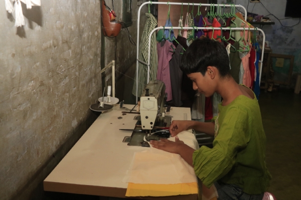 આત્મનિર્ભર આત્મનિર્ભર