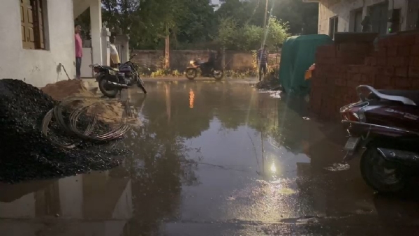 પાણી સોસાયટીમાં પાણી સોસાયટીમાં