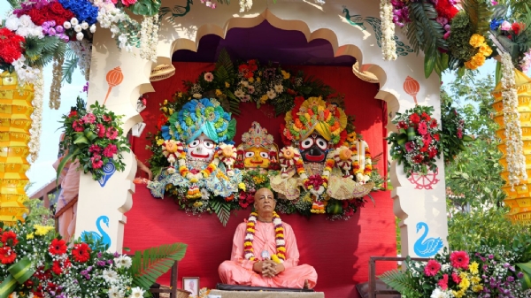 ગાંધીનગરમાં શ્રી જગન્નાથજીની રથયાત્રા ગાંધીનગરમાં શ્રી જગન્નાથજીની રથયાત્રા