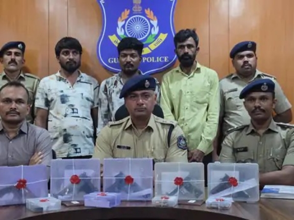 A large quantity of weapons was seized A large quantity of weapons was seized