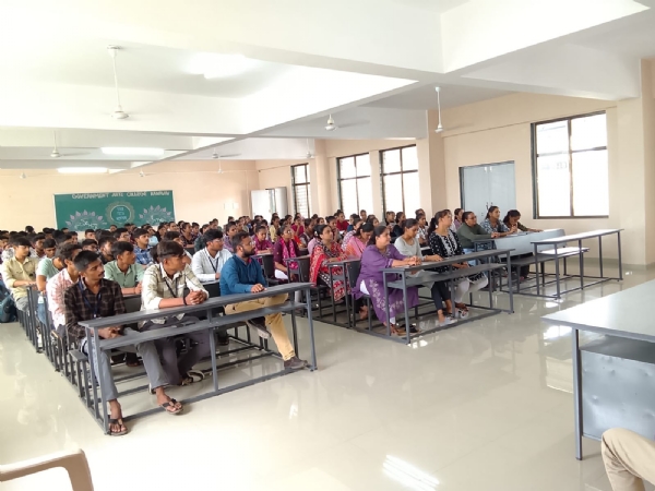 રાણાવાવ તાલુકા આરોગ્ય કચેરી  અને સરકારી વિનયન કોલેજના સંયુક્ત ઉપક્રમે AIDS, ટીબી અને ટોબેકો કંટ્રોલ અંગે જાગૃતિ કરાઈ.