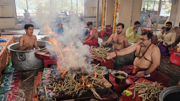 AMBAJI-MA-VARSAD-MATE-PARJANYA