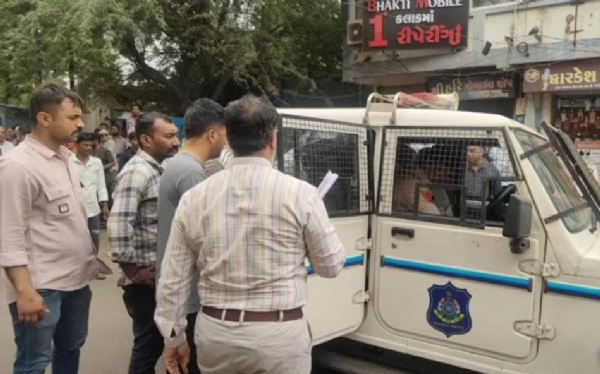હોટલ કોમ્બિંગ ડ્રાઈવમાં ડ્રગ્સ સાથે પકડાયેલ આરોપીઓ