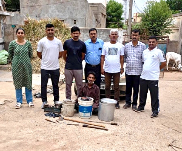 પશુ કતલખાનામાં મુદ્દામાલ સાથે પકડાયેલ આરોપી
