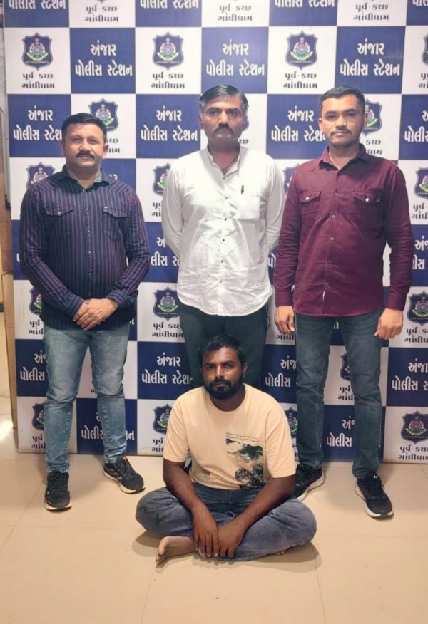 વાહન ચોરી કેસનો આરોપી વાહન ચોરી કેસનો આરોપી