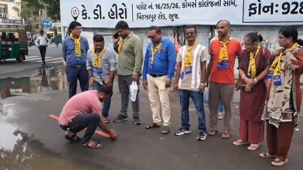ધર્મેન્દ્ર પ્રધાનના રાજીનામાની ઉજવણી કરાઈ ધર્મેન્દ્ર પ્રધાનના રાજીનામાની ઉજવણી કરાઈ