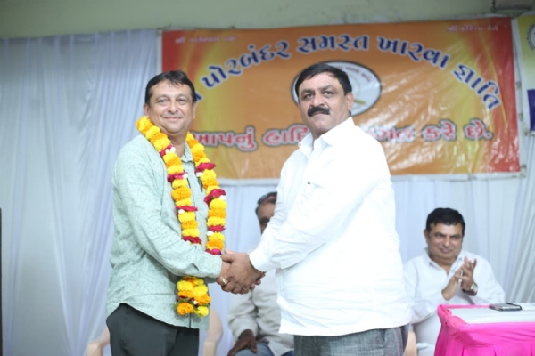 પોરબંદર બોટ એસોસિએશના સુકાન પર મુકેશ પાંજરીની વર્ણી. પોરબંદર બોટ એસોસિએશના સુકાન પર મુકેશ પાંજરીની વર્ણી.