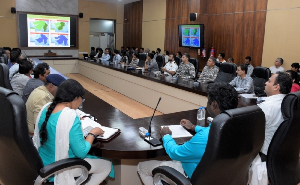 ગાંધીનગર ખાતે વેધર વૉચ ગ્રુપની બેઠક યોજાઈ