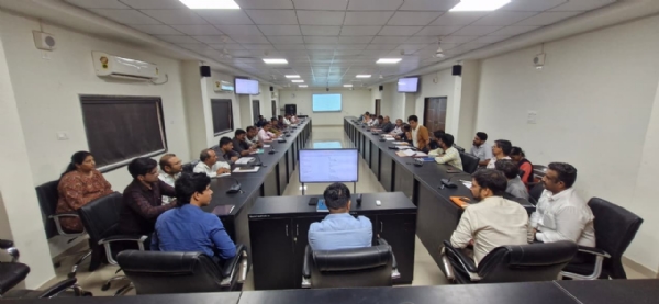પોરબંદર મહાનગરપાલિકાના નવનિયુક્ત  મ્યુનિસિપલ કમિશનરએ ચાર્જ સંભાળી શાખાઓની કામગીરીની સમીક્ષા બેઠક યોજી.